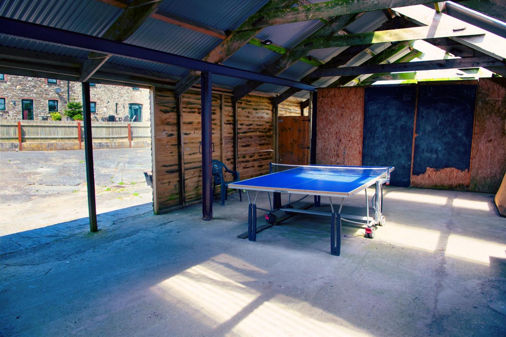 The Big Cwtch Shepherd'S Hut Kidwelly Exterior photo